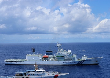 U.S., Japan Coast Guards conduct joint counter-narcotics exercise in the Pacific