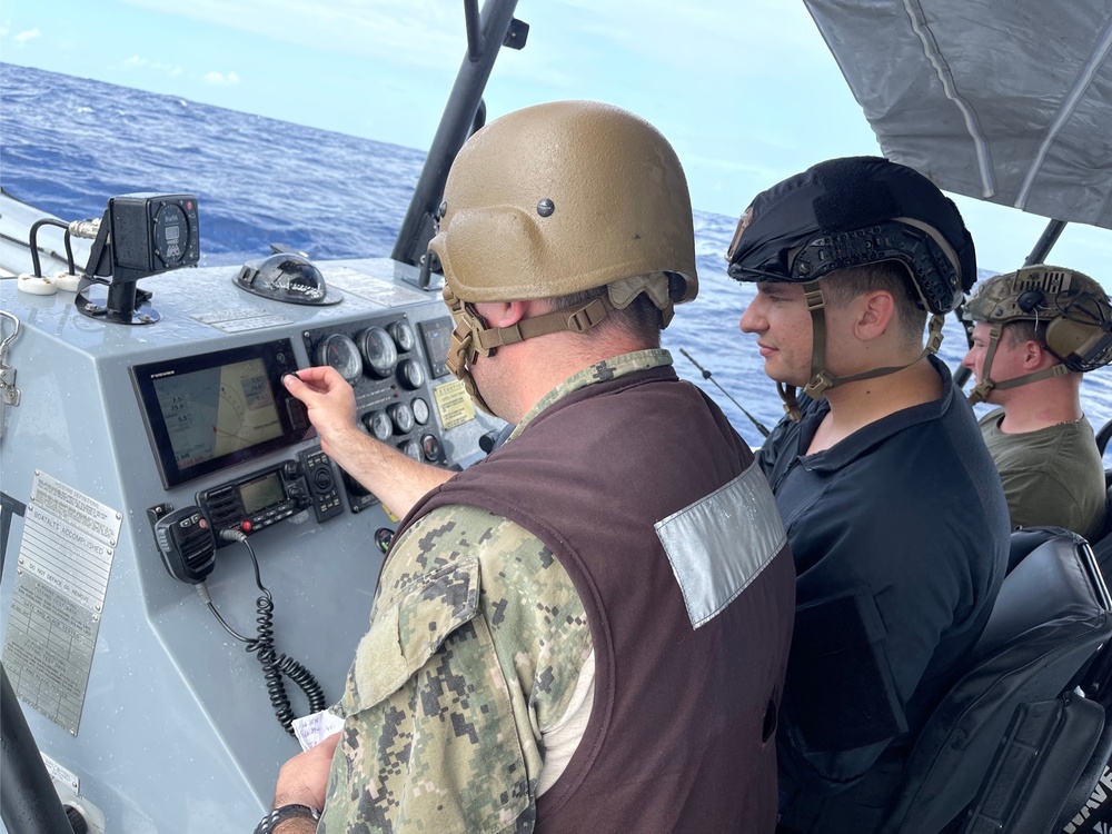 U.S. Coast Guard Law Enforcement Team Conducts RHIB Ops on USS Billings