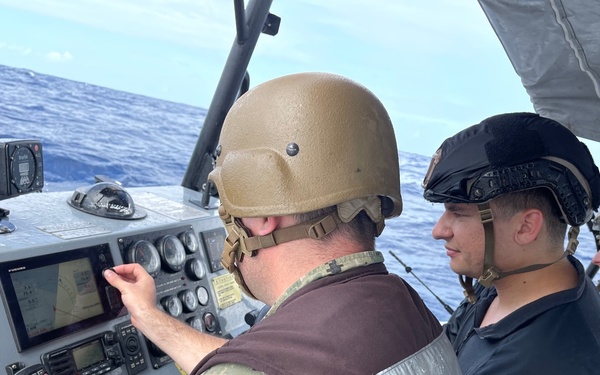 U.S. Coast Guard Law Enforcement Team Conducts RHIB Ops on USS Billings