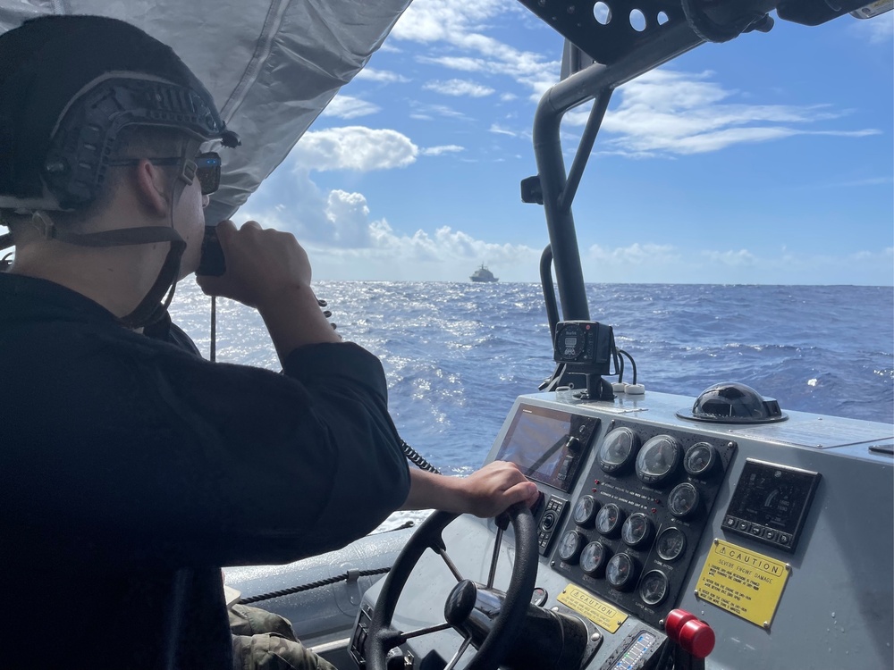 U.S. Coast Guard Law Enforcement Team Conducts RHIB Ops on USS Billings