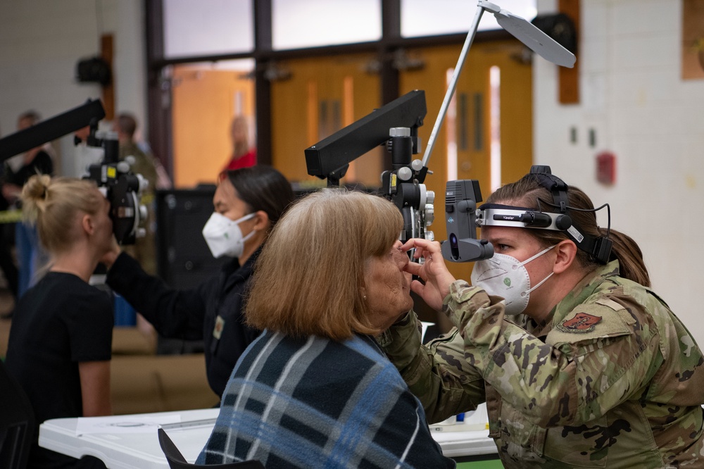 Military Medical teams train while providing community service