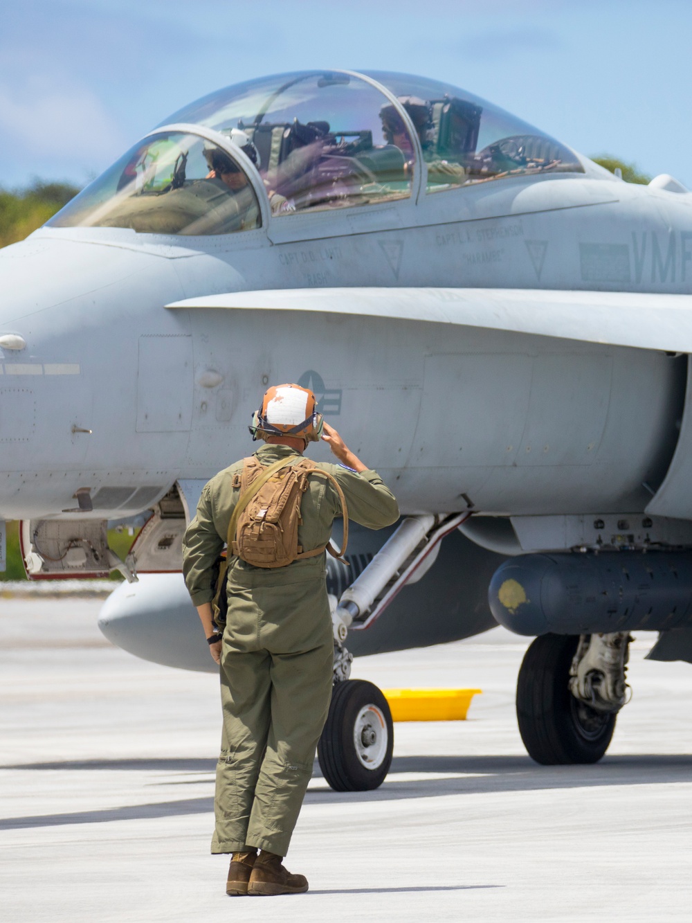 Marines with VMFA(AW)-533 Conduct Flight Operations