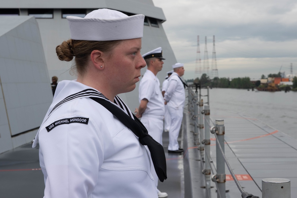 USS Michael Monsoor Arrives in Portland