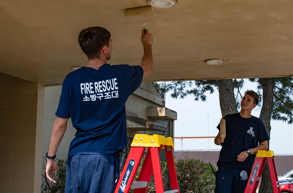 WOLF PACK AIRMEN SUPPORT HABITAT FOR PACKMANITY