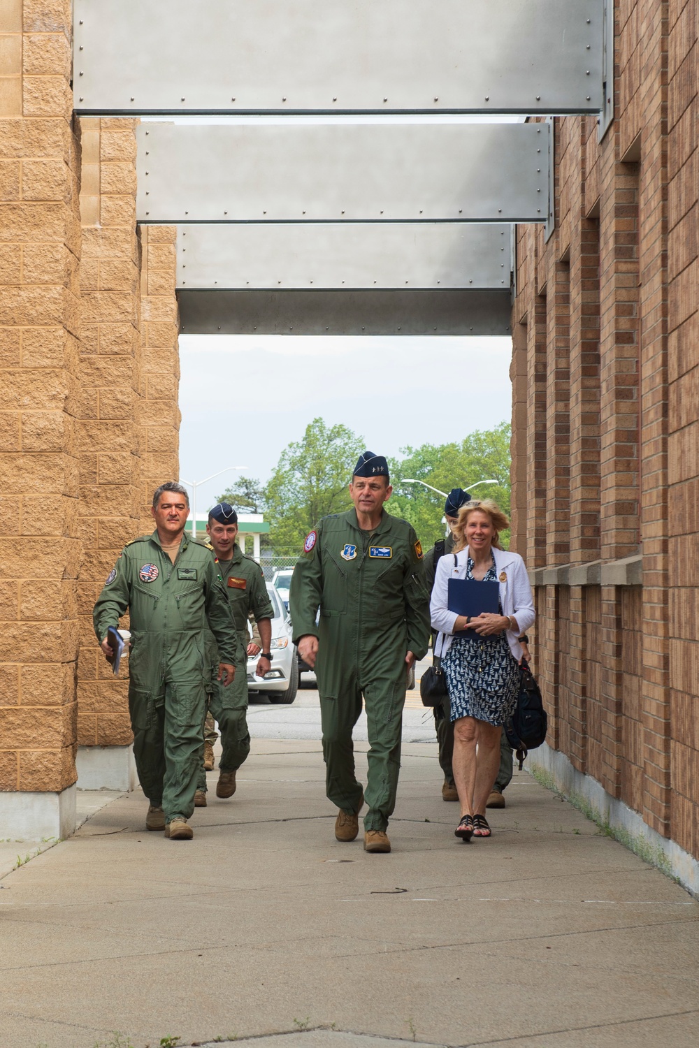 Lt. Gen. Michael A. Loh visits 158th Fighter Wing