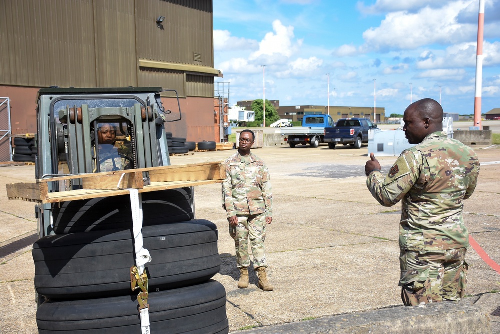 100th LRS provides mass forlkift training to 442d Supply