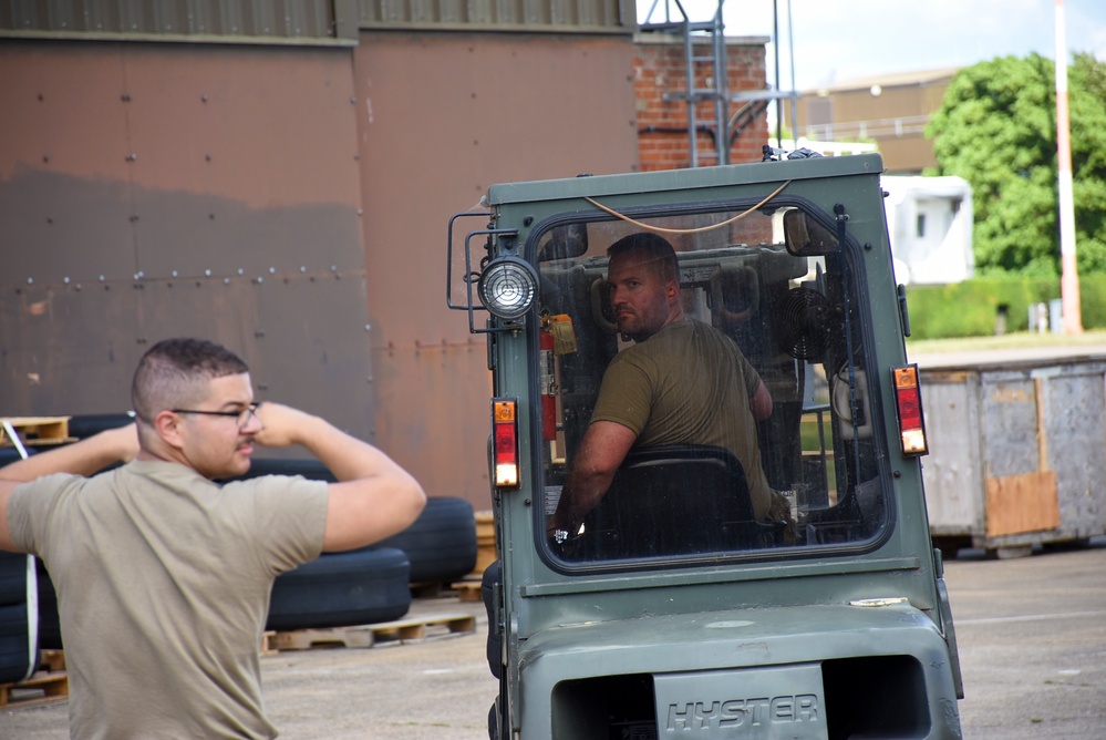 100th LRS provides mass forlkift training to 442d Supply