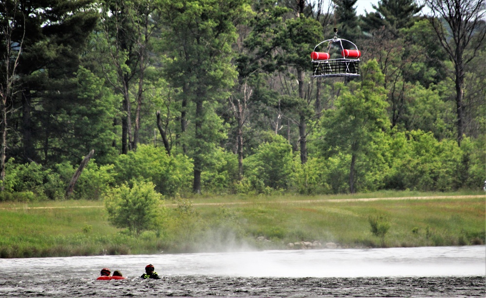 Wisconsin National Guard's 1st Battalion, 147th Aviation Regiment crews hold live-hoist training at Fort McCoy