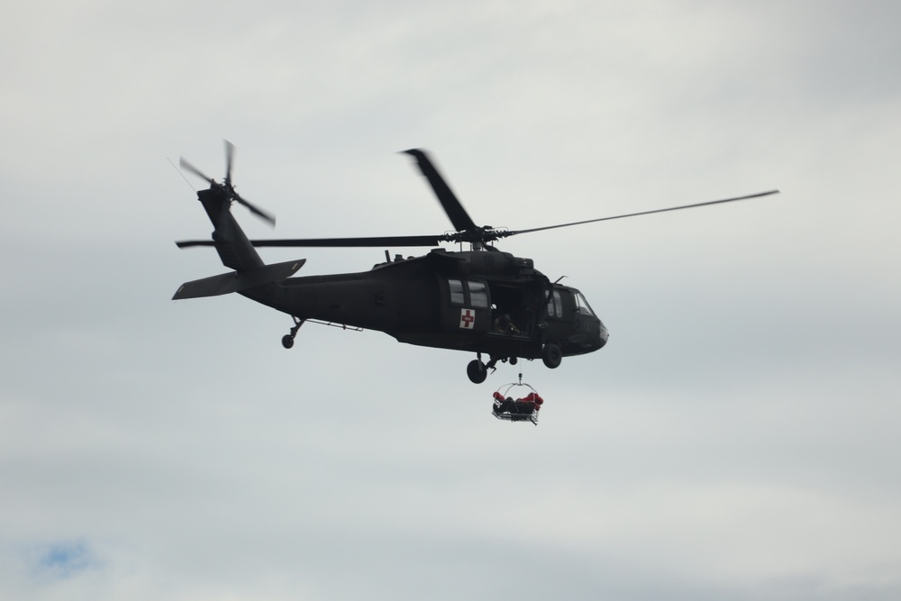 Wisconsin National Guard's 1st Battalion, 147th Aviation Regiment crews hold live-hoist training at Fort McCoy