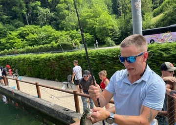 Paratroopers find fun from fishing