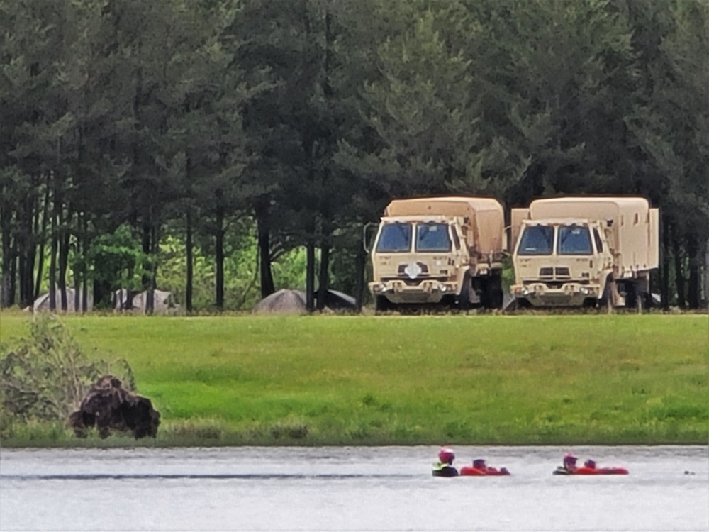 Wisconsin National Guard's 1st Battalion, 147th Aviation Regiment crews hold live-hoist training at Fort McCoy