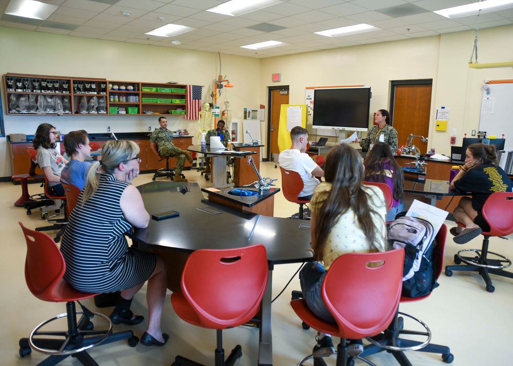 Commanding Officer for Naval Health Clinic Cherry Point visits Lejeune High School students
