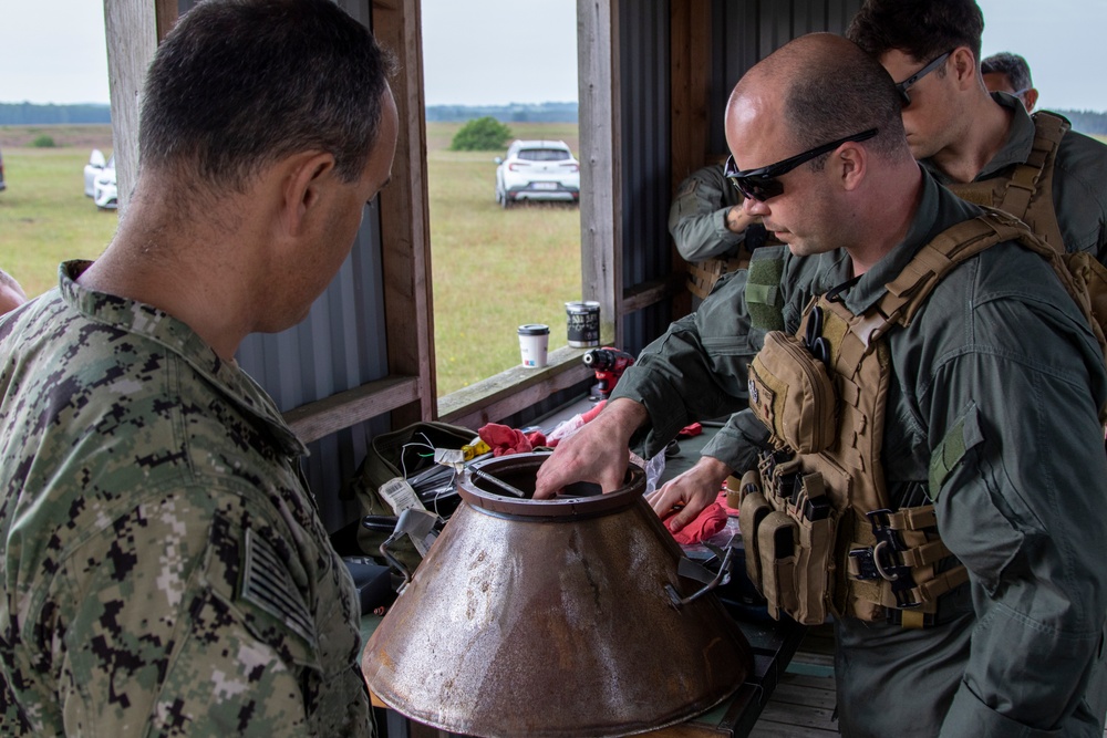 Commodore Chen visits Ravlunda During Baltops 22