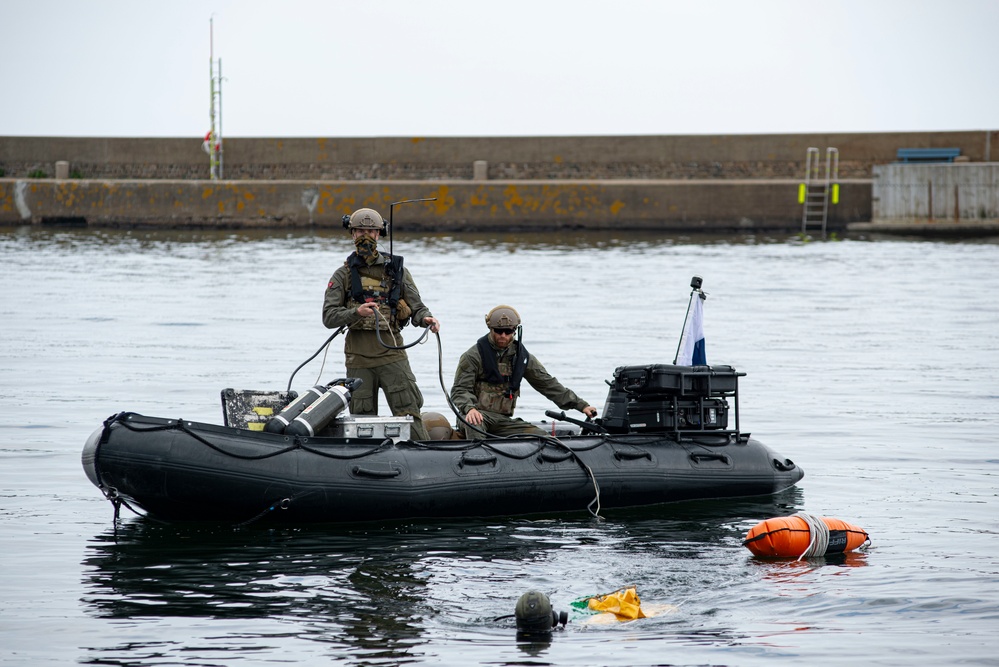 Commodore Chen visits Ravlunda During Baltops 22