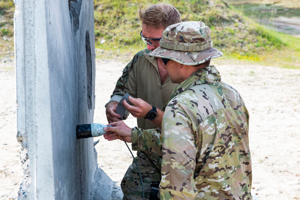 Commodore Chen visits Ravlunda During Baltops 22