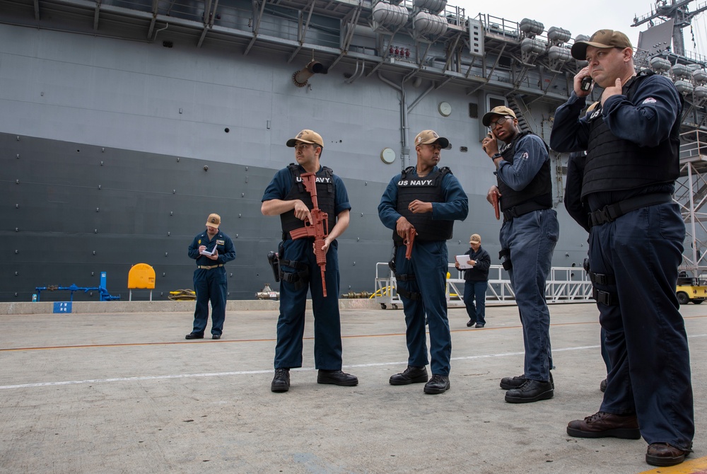USS Makin Island Anti-Terrorism Team