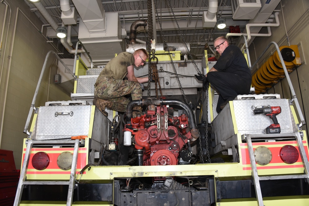 Lammers, Lieber hoist fire truck engine