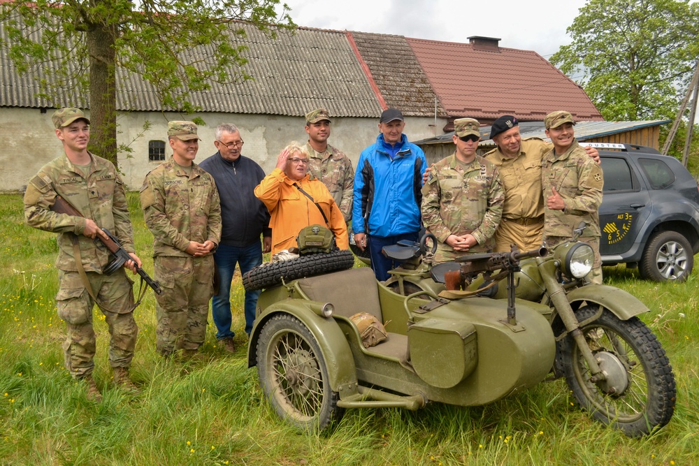 1-68 AR Attends Community 78th Anniversary of Monte Cassino Picnic