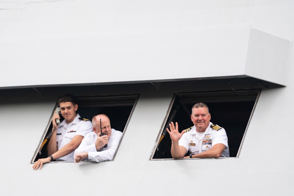 U.S. Navy Ships arrive for Portland Fleet Week