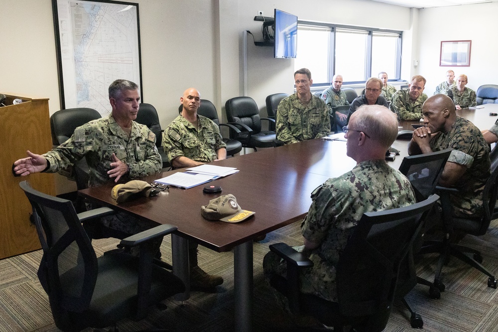 Lt. Gen. Langley &amp; Admiral Caudle visit ACU 4