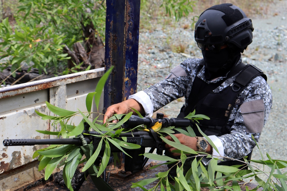 Philippine National Police, Coast Guard SOF, 1st SFG (A) hold demonstration for PNP’s top brass