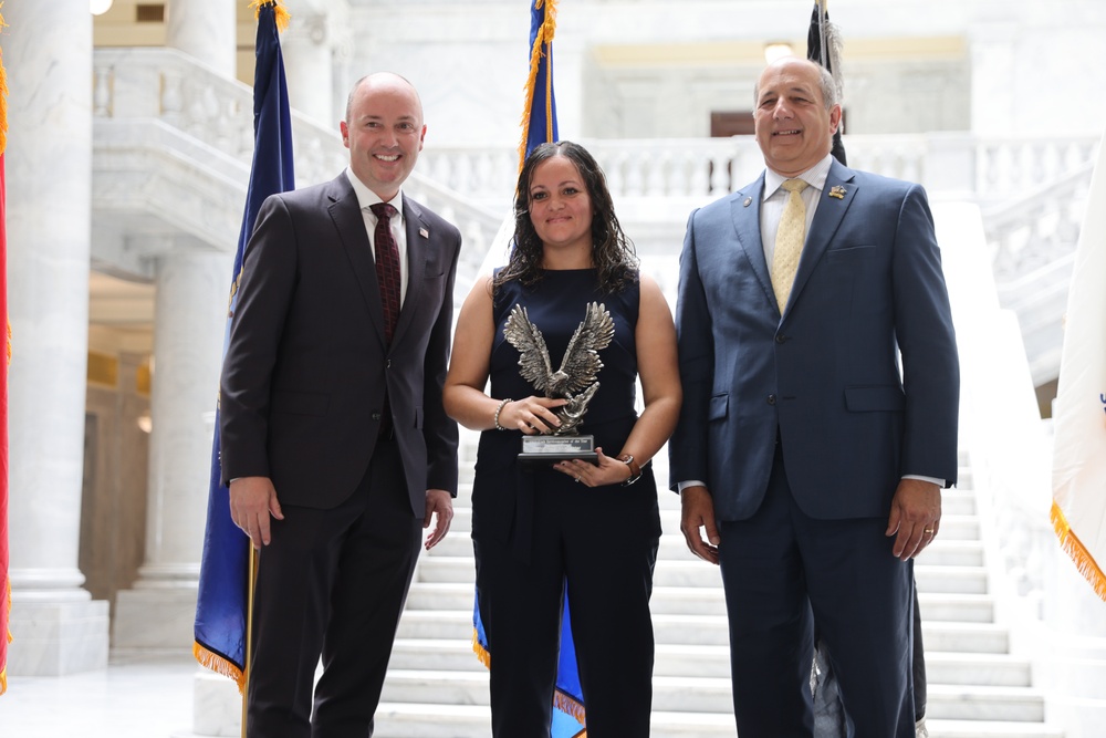 Gov. Spencer Cox and UDVMA recognize Service Members of the Year