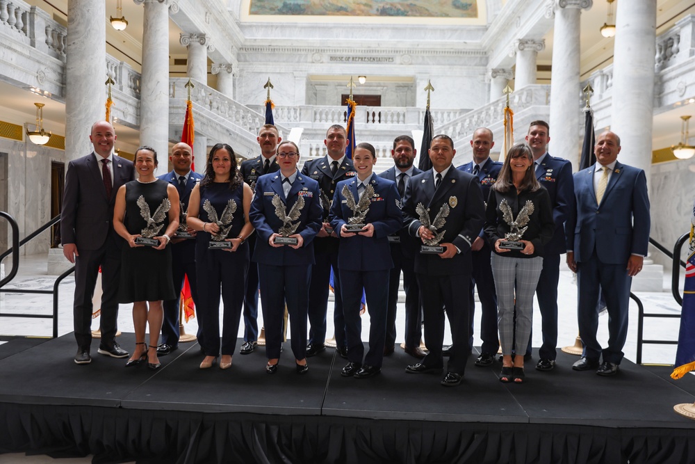 Gov. Spencer Cox and UDVMA recognize Service Members of the Year