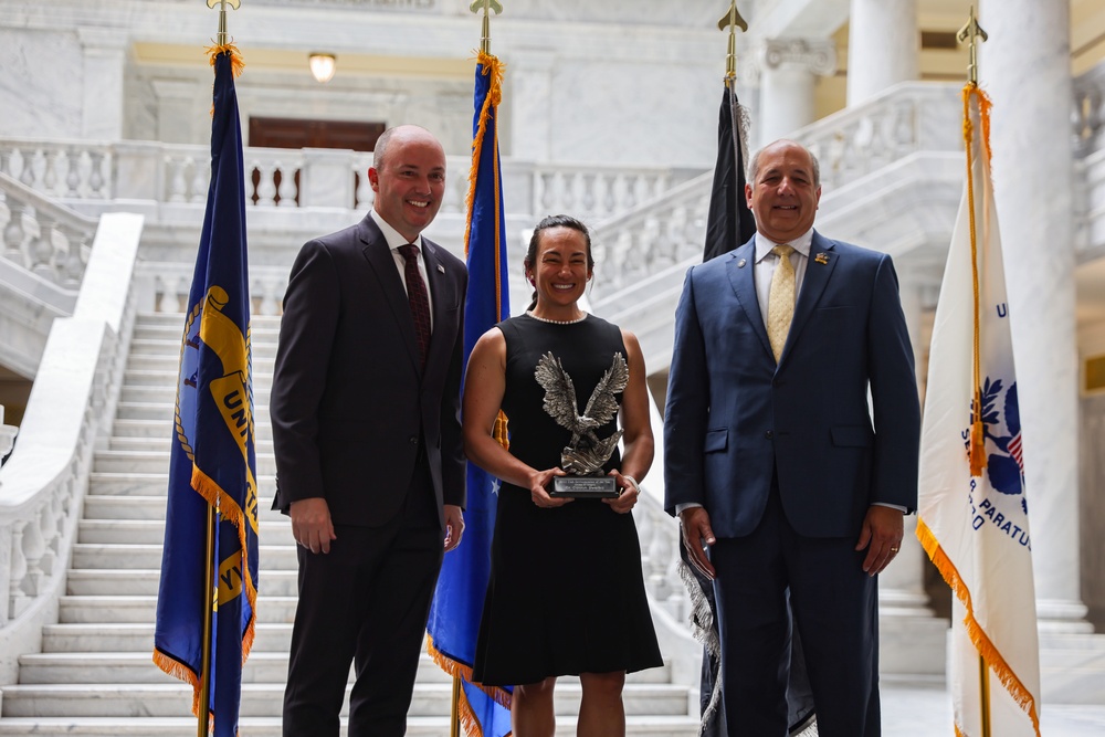 Gov. Spencer Cox and UDVMA recognize Service Members of the Year