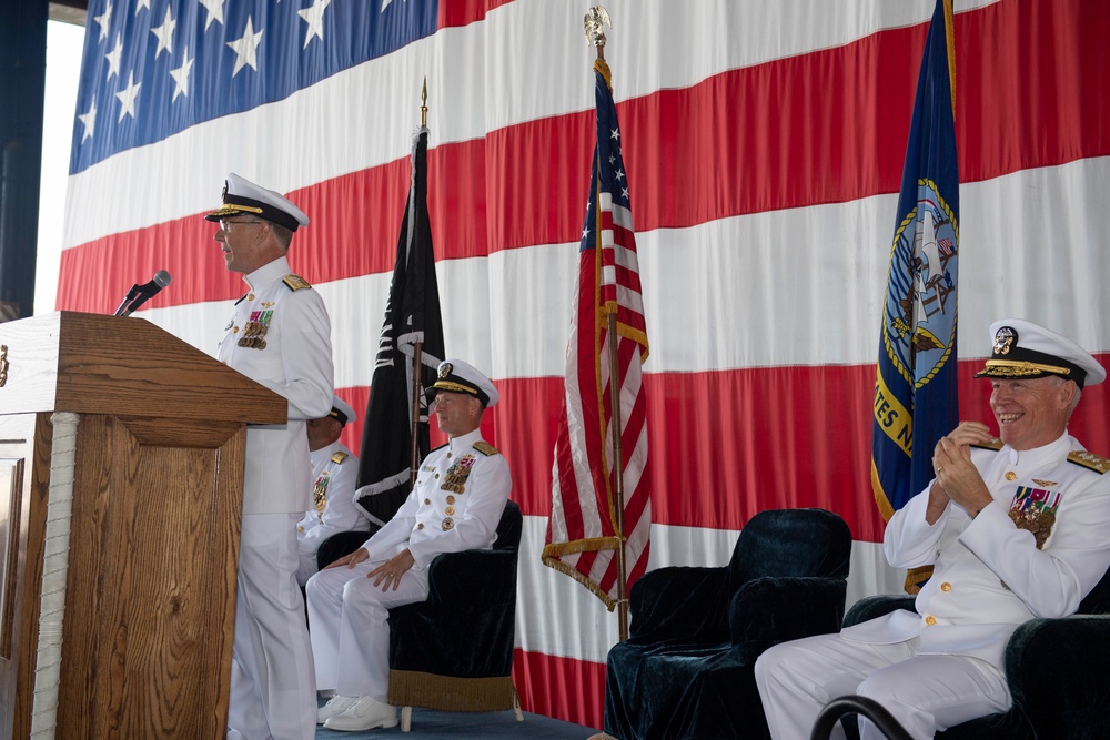 Commander, Naval Air Force Reserve Holds Change of Command