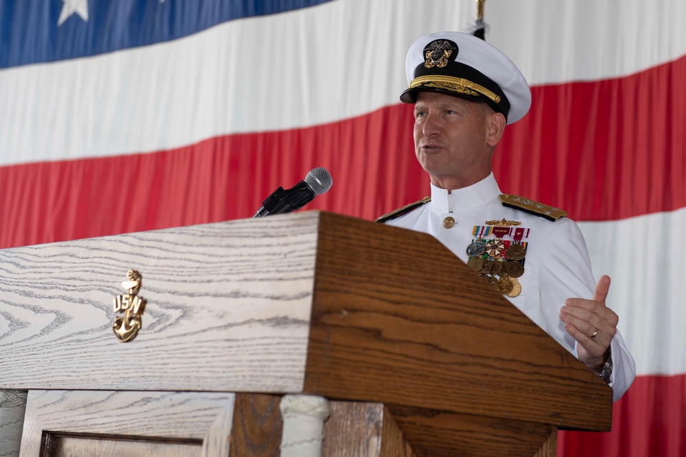 Commander, Naval Air Force Reserve Holds Change of Command