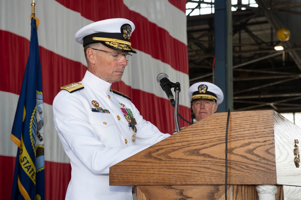 Commander, Naval Air Force Reserve Holds Change of Command