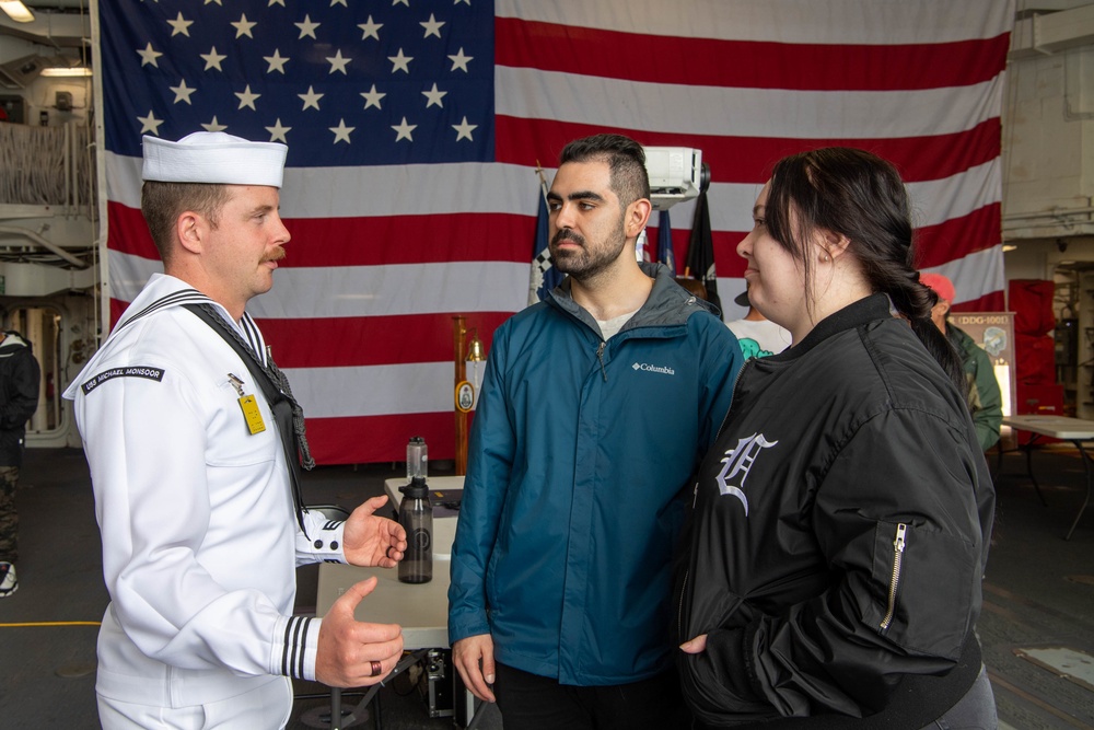U.S. Sailors Host Ship Tours at Portland Fleet Week