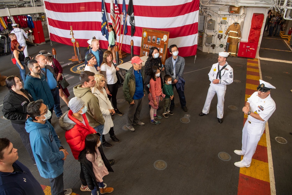 U.S. Sailors Host Ship Tours at Portland Fleet Week