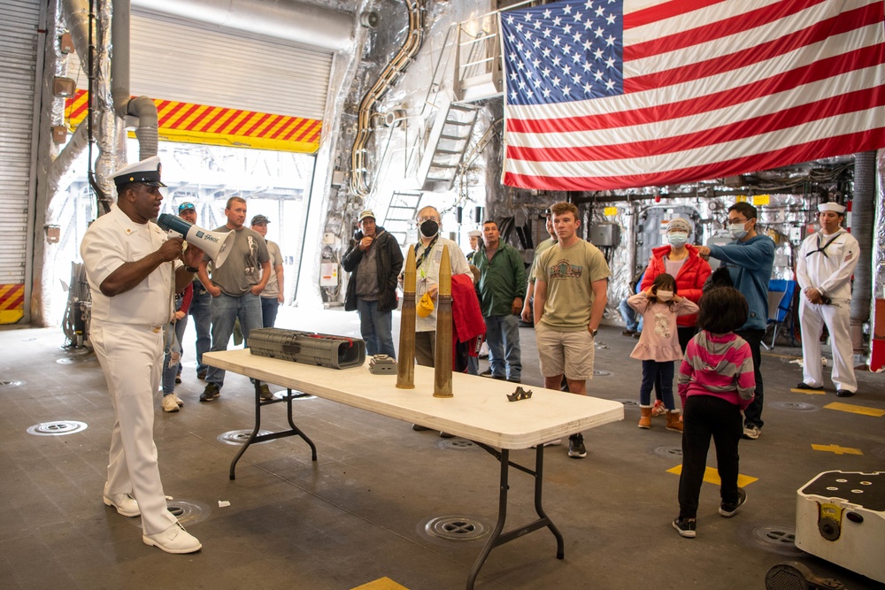 U.S. Sailors Host Ship Tours at Portland Fleet Week
