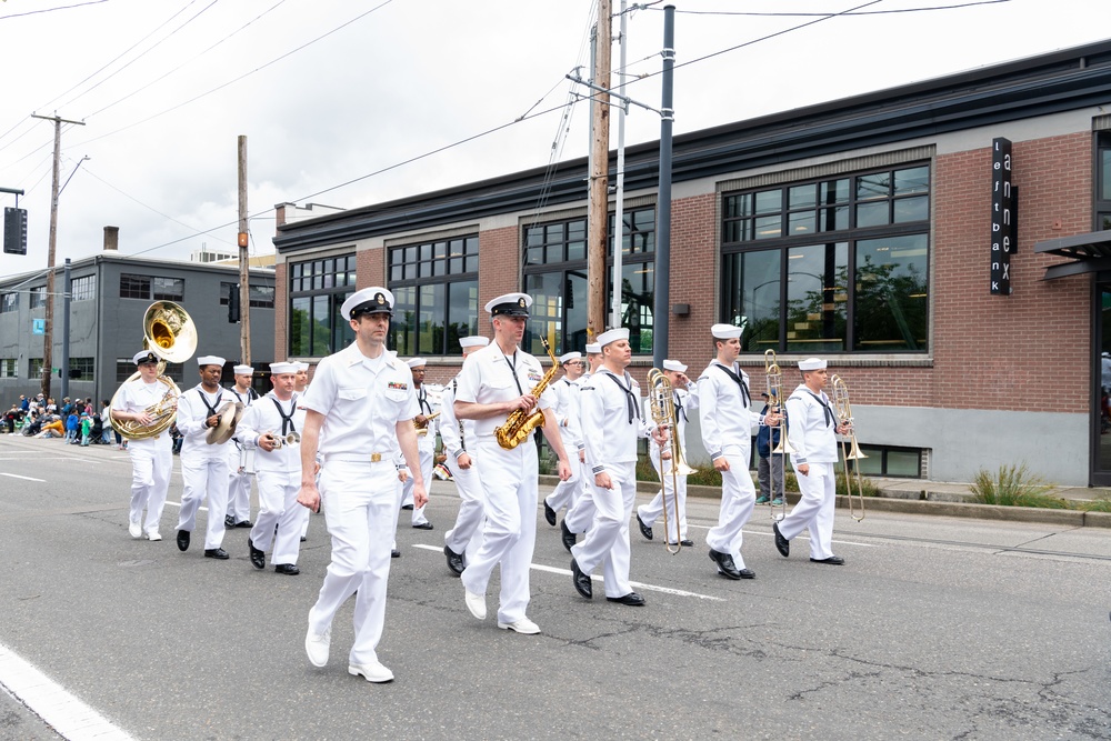 Rose Festival Parade