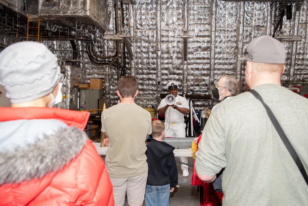 Portland Fleet Week Ship Tours