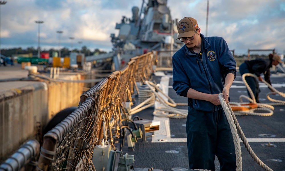 USS Arleigh Burke (DDG 51)