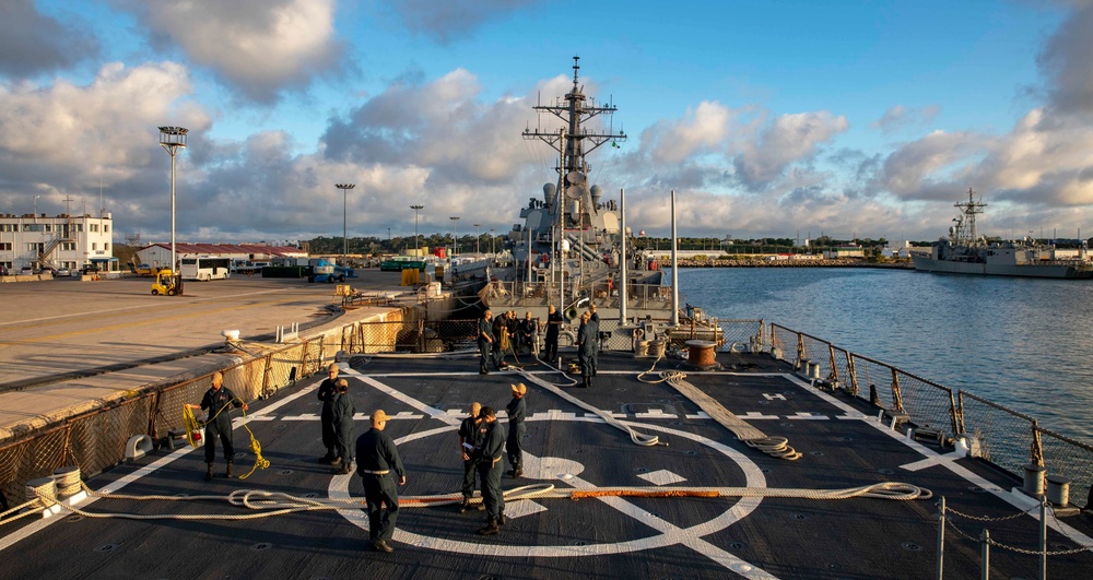 USS Arleigh Burke (DDG 51)