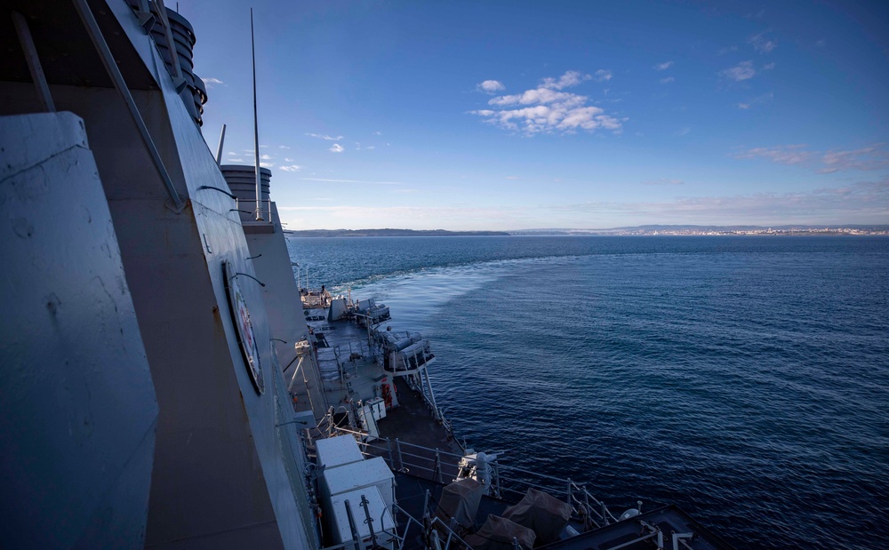 USS Arleigh Burke (DDG 51)