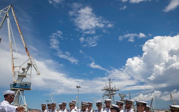 USS Arleigh Burke (DDG 51)