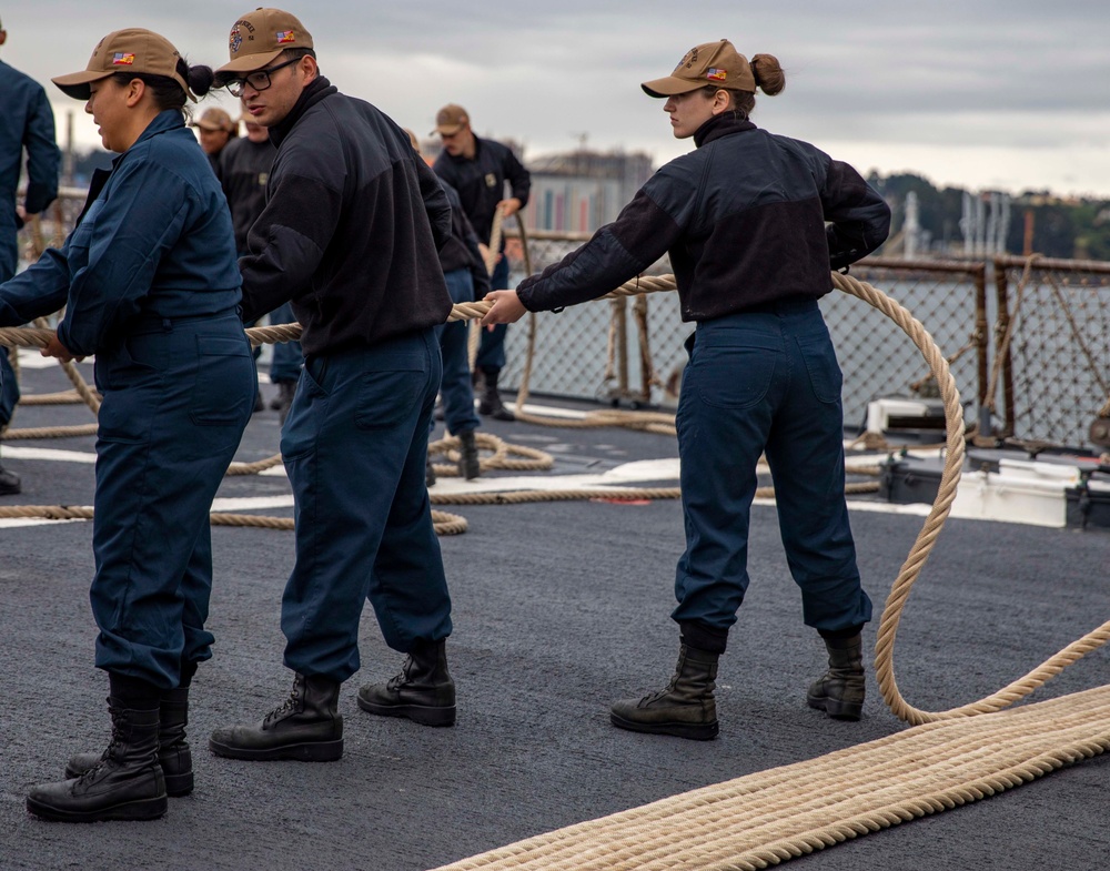 USS Arleigh Burke (DDG 51)