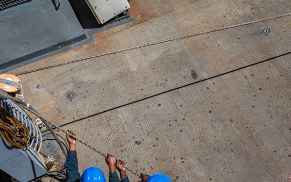 USS Arleigh Burke (DDG 51)