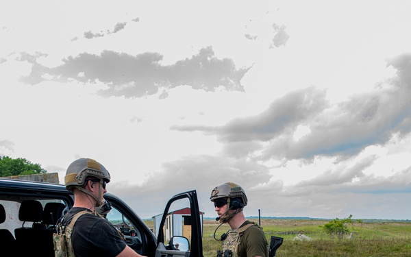 Swedish Naval Warfare Center visits Ravlunda