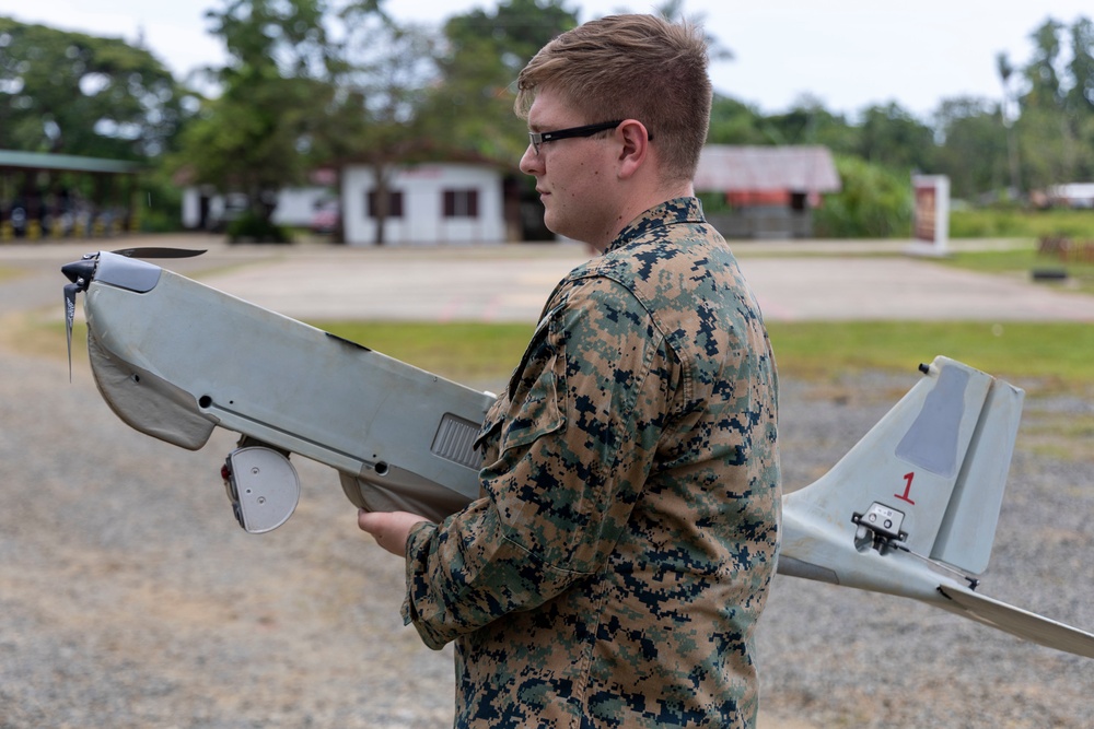 Marine Raiders with SOTF 511.2 and Marines with 3MAW provide SUAS training to AFP