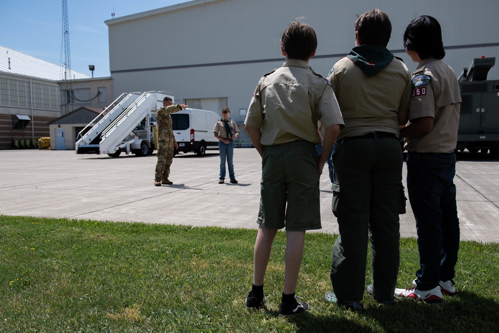 Boy Scouts Visit the 107th