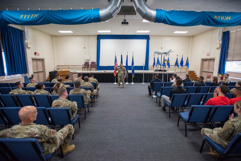 PA Guard Senior Enlisted Leader visits 111th ATKW Student Flight