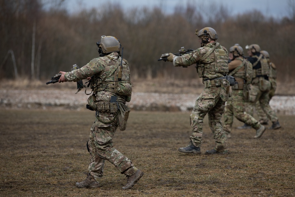 U.S. SOF Train With Lithuanian Forces