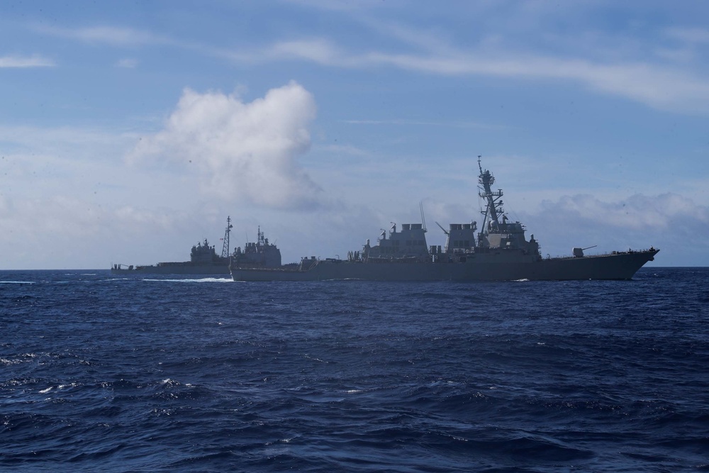 Ships sail in formation during Valiant Shield 2022