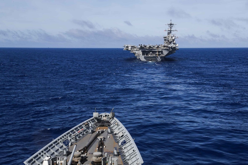 Ships sail in formation during Valiant Shield 2022