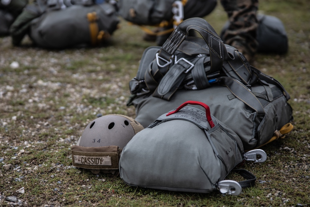 3rd Landing Support Battalion Conducts Air Delivery Exercise